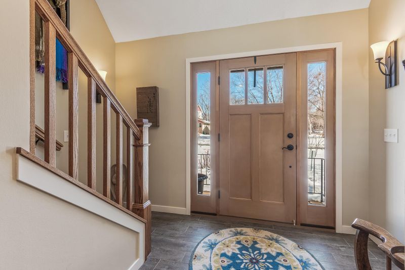 3300 Belden Dr NE, Saint Anthony, MN 55418