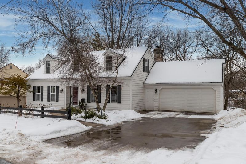 1122 8th St SW, Rochester, MN 55902