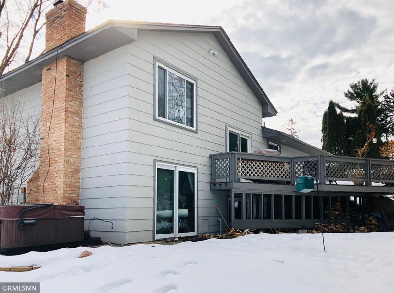 2611 Granger Ln, Mound, MN 55364