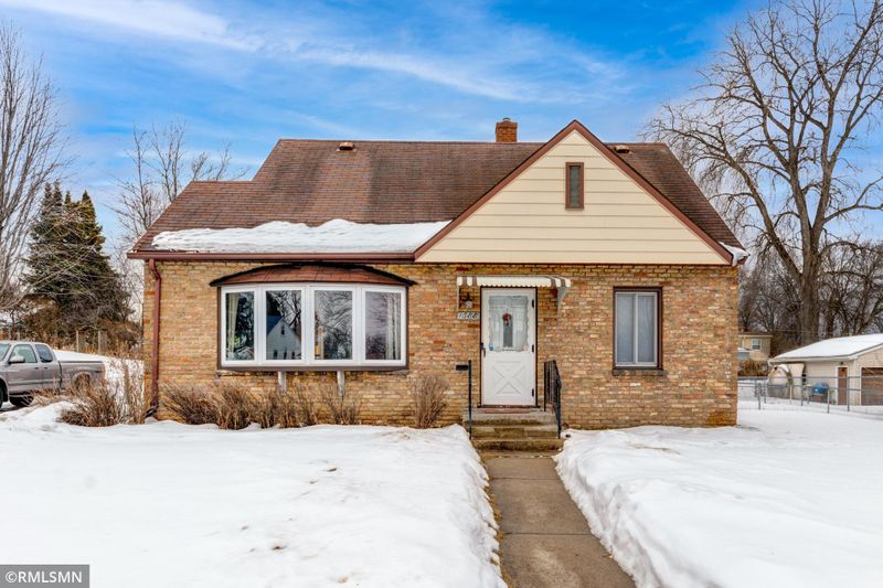 1688 3rd St E, Saint Paul, MN 55106