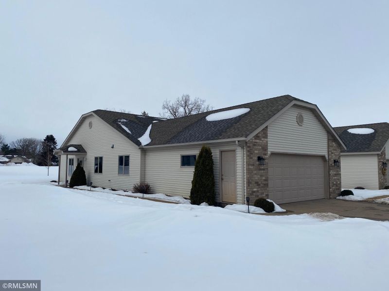 745 Mulligan Dr #A, Osceola, WI 54020