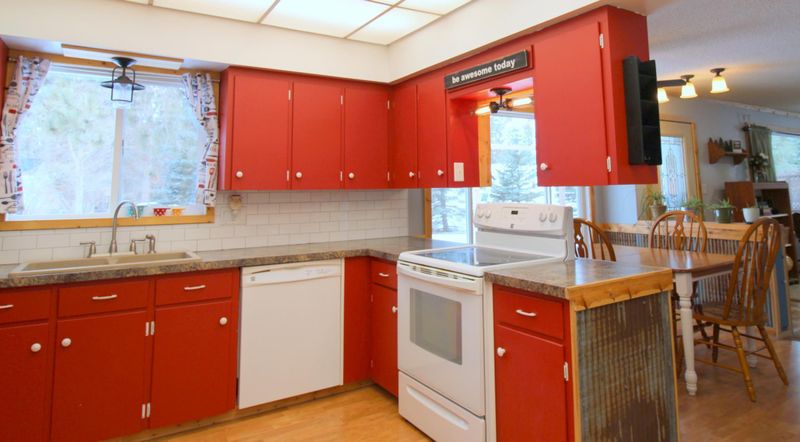 406 York St, Pine River, MN 56474