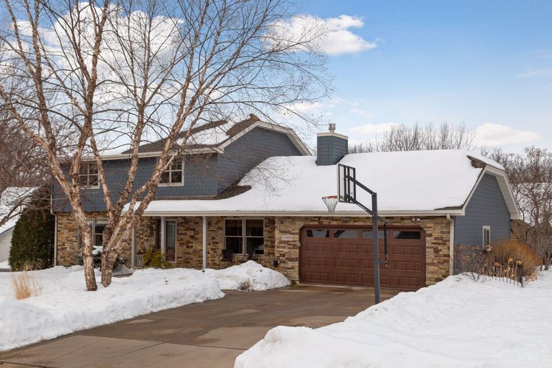 11000 37th Ave N, Plymouth, MN 55441