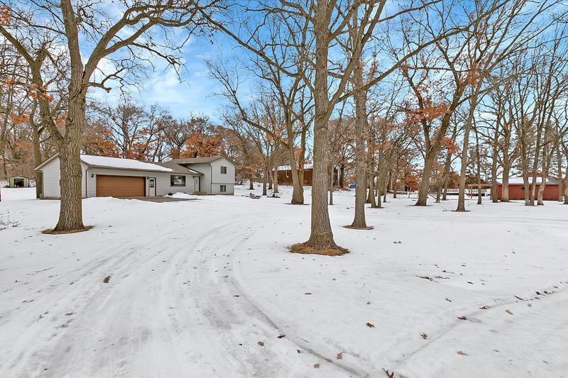 735 95th St NW, Rice, MN 56367
