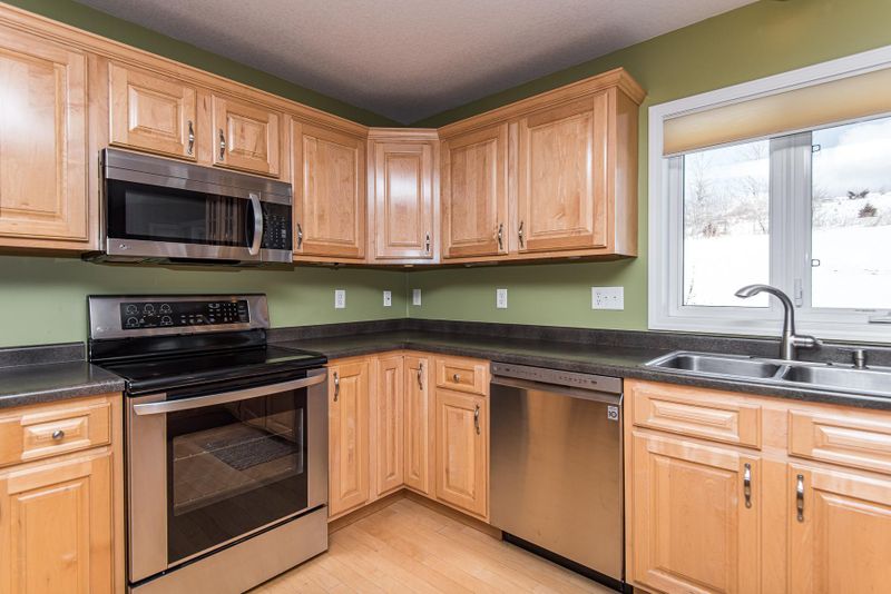 4741 White Pine Dr NW, Rochester, MN 55901