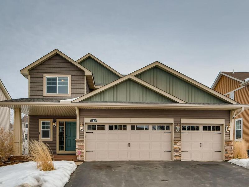 11290 Traverse Rd, Woodbury, MN 55129
