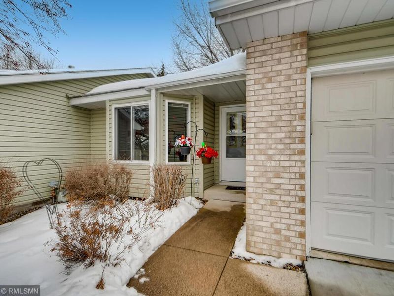 14144 Heywood Pa, Apple Valley, MN 55124