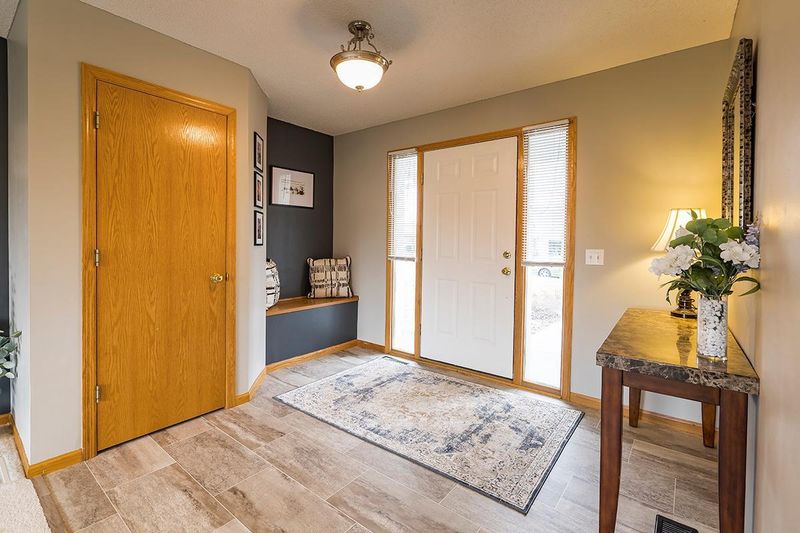 2992 Molina St, Shakopee, MN 55379