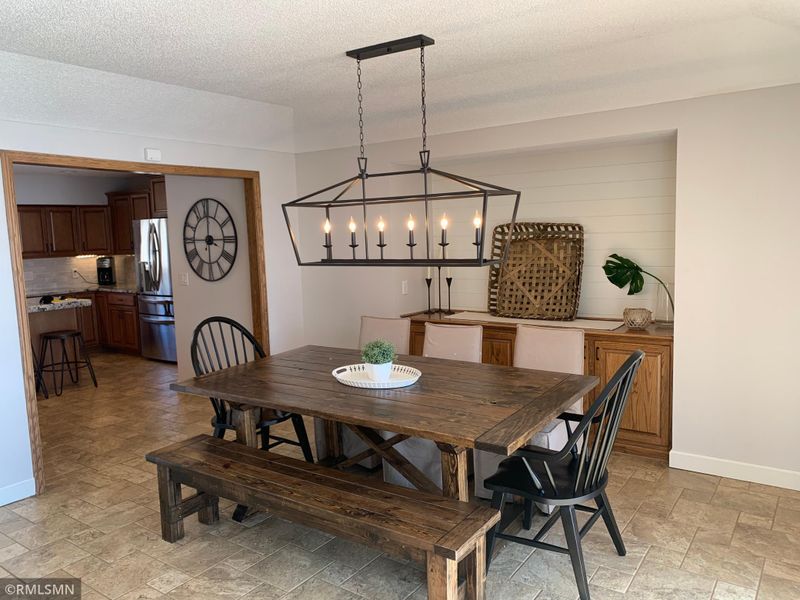 5535 Lake Sarah Heights Dr, Independence, MN 55357