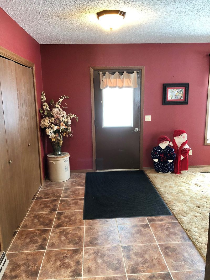 165 Oak St S, Vesta, MN 56292