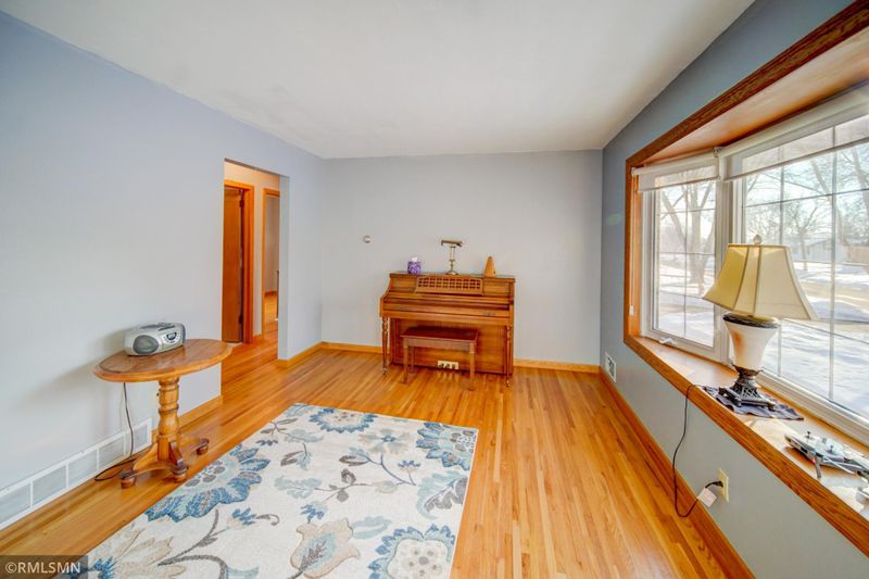 3681 Upper 73rd St E, Inver Grove Heights, MN 55076