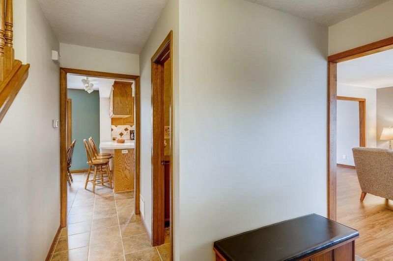 10325 Virginia Rd, Bloomington, MN 55438