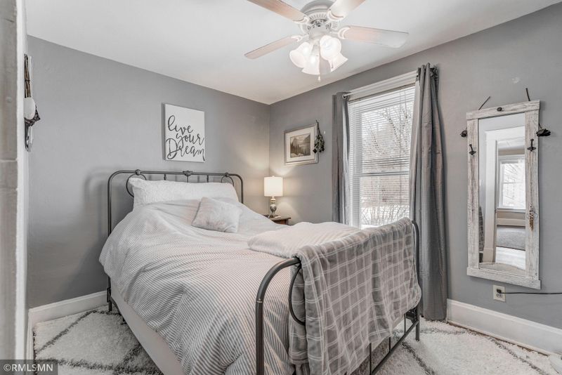 1009 E Cascade Ave, River Falls, WI 54022