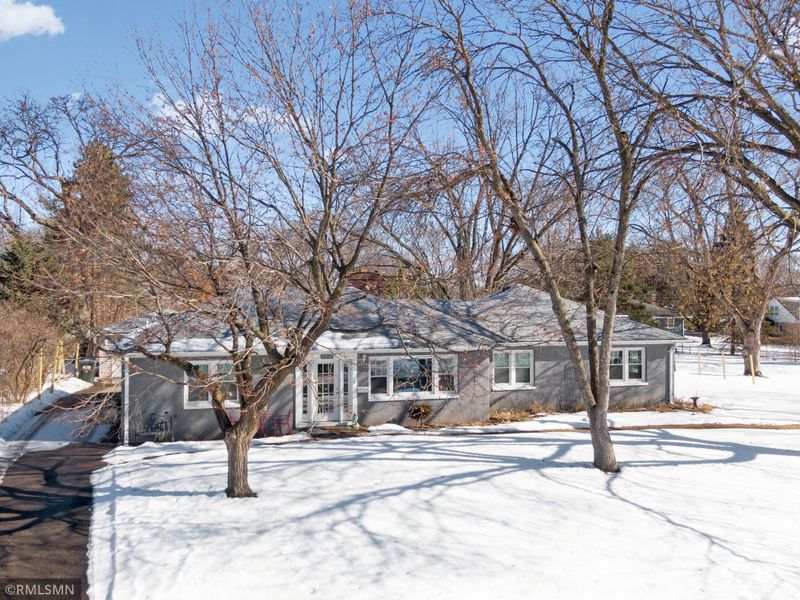 8915 Colfax Ave S, Bloomington, MN 55420