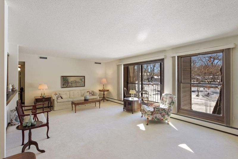 8441 Irwin Rd #104, Bloomington, MN 55437