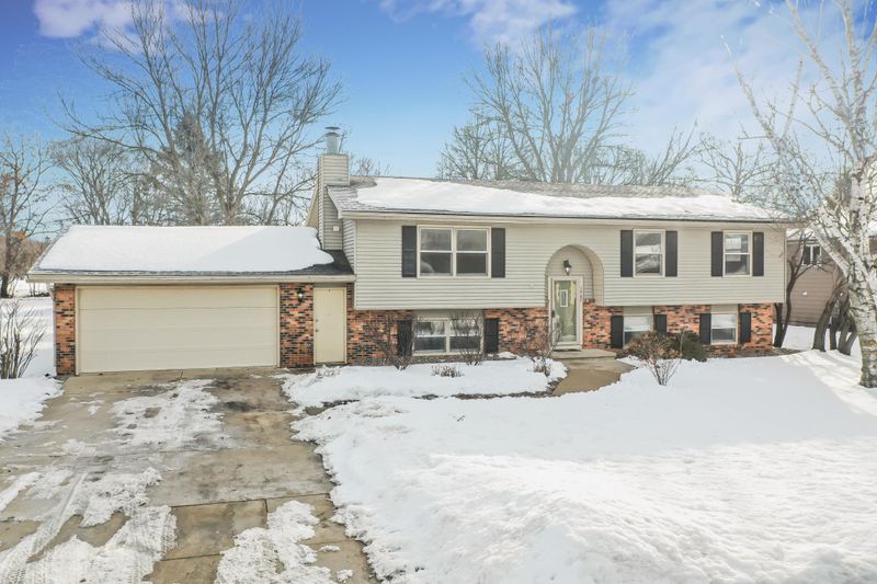 1907 9th St SW, Austin, MN 55912