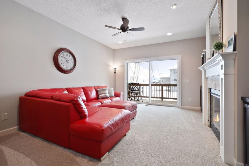1060 Provence Ln, Waconia, MN 55387