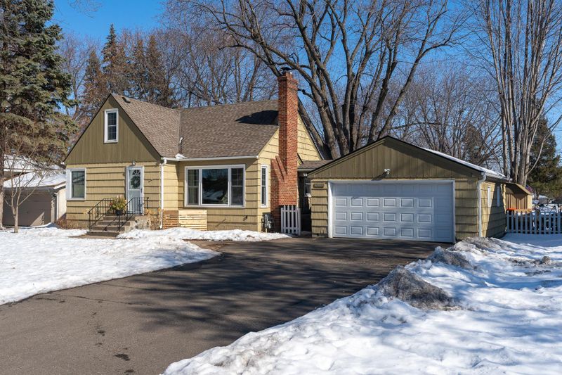 2174 Desoto St, Maplewood, MN 55117