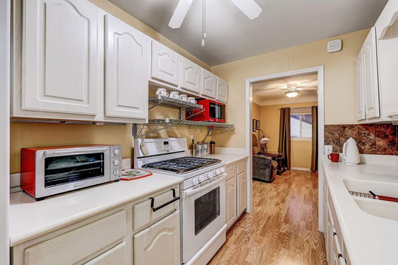 1763 Barclay St, Maplewood, MN 55109
