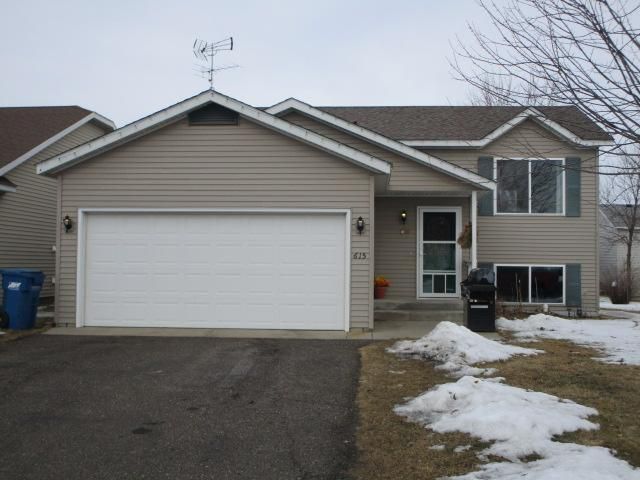 615 Hackberry Dr, Saint Joseph, MN 56374