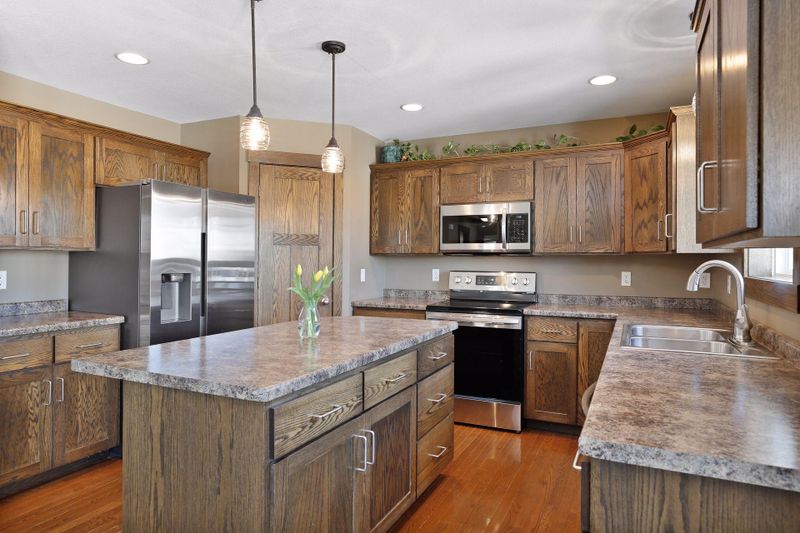 4619 Tundra Ln NW, Rochester, MN 55901