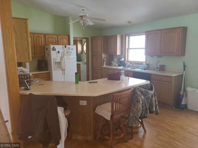 10998 30th St, Clear Lake, MN 55319