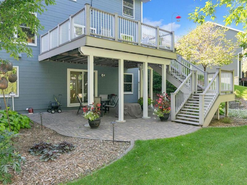 4108 Prairie Ridge Rd, Eagan, MN 55123