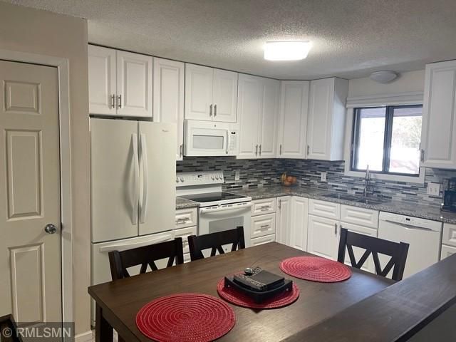 10560 Xerxes Ave S, Bloomington, MN 55431