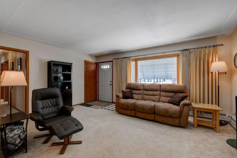 5668 Lander Ave NE, Albertville, MN 55301