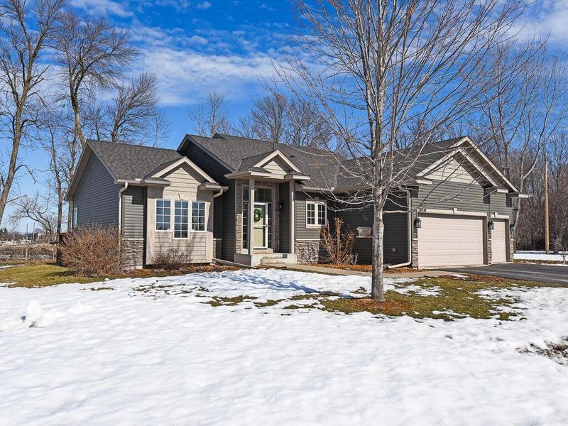 20710 Goldenrod Ln, Rogers, MN 55374