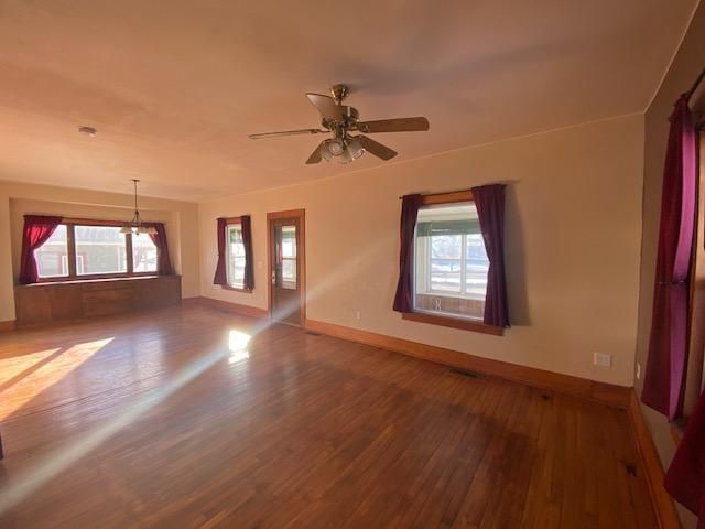 508 W Washington St, Caledonia, MN 55921
