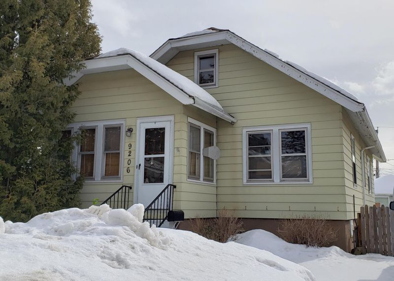 9206 Vinland St, Proctor, MN 55810