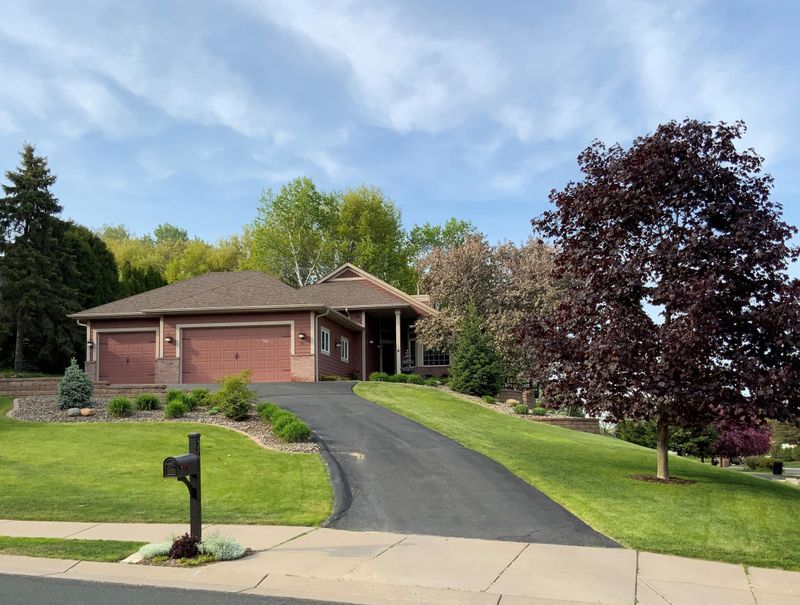 701 Eagle Ridge Trl, Stillwater, MN 55082