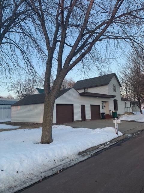 408 Elm Ave, Westbrook, MN 56183