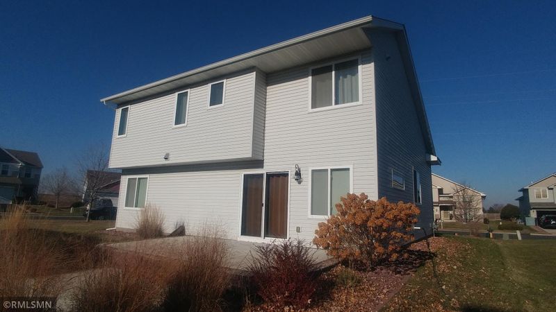254 Dongola Ln, Shakopee, MN 55379