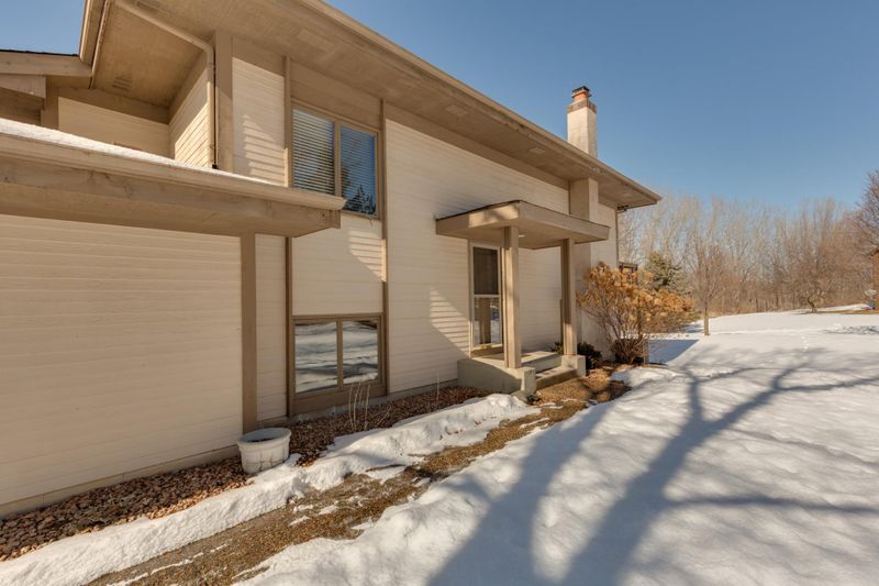 8747 Deer Pa, Eden Prairie, MN 55344