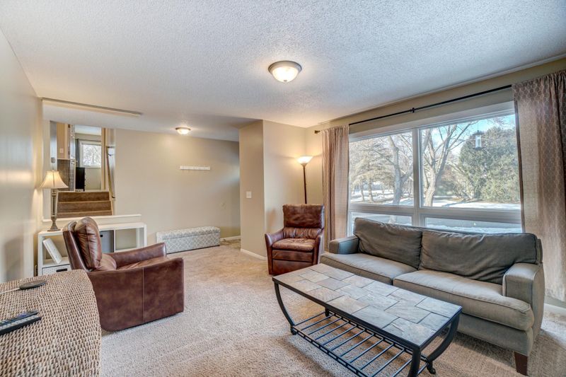 143 Maryknoll Dr, Stillwater, MN 55082