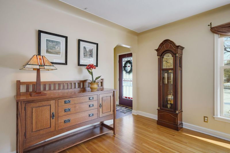 2606 Kipling Ave, Saint Louis Park, MN 55416
