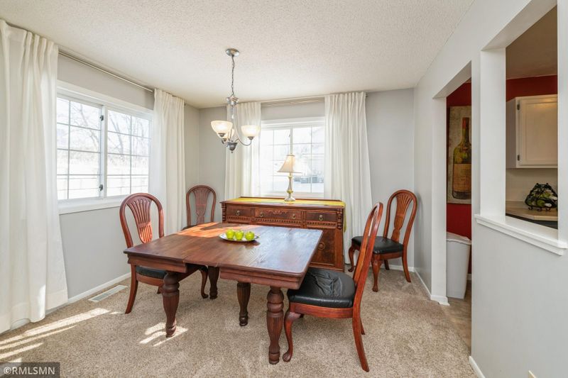 4171 3rd St NE #101, Columbia Heights, MN 55421