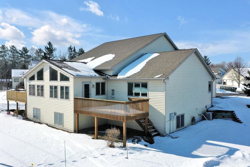 13035 Mulligan Ct, Lindstrom, MN 55045
