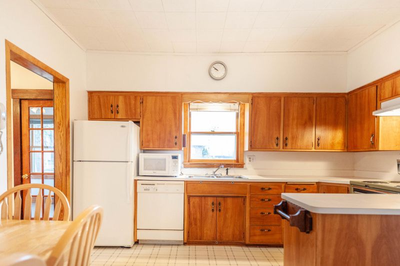 105 6th Ave SE, Milaca, MN 56353