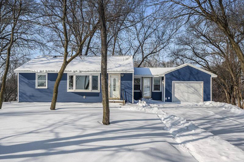 27799 Chippendale Ave, Northfield, MN 55057