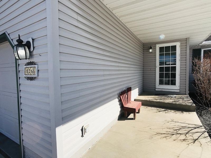 826 Emerald Ln NW, Rochester, MN 55901