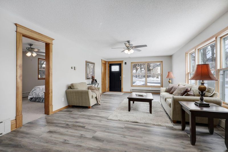 513 Elm St W, Norwood Young America, MN 55368