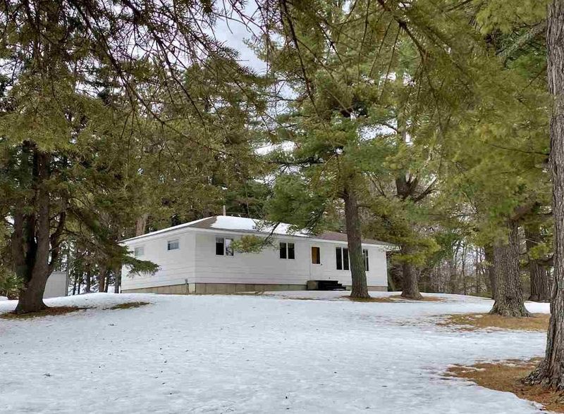 10949 Wien Rd, Cook, MN 55723
