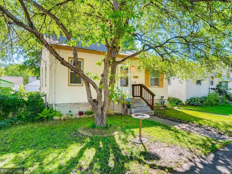 1280 Galtier St, Saint Paul, MN 55117
