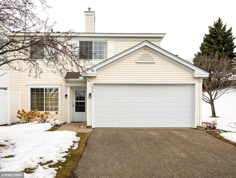 4426 Michael Point Dr #137, Eagan, MN 55122