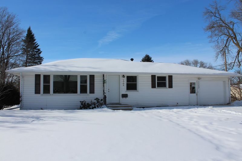 1709 18th Ave NW, Rochester, MN 55901