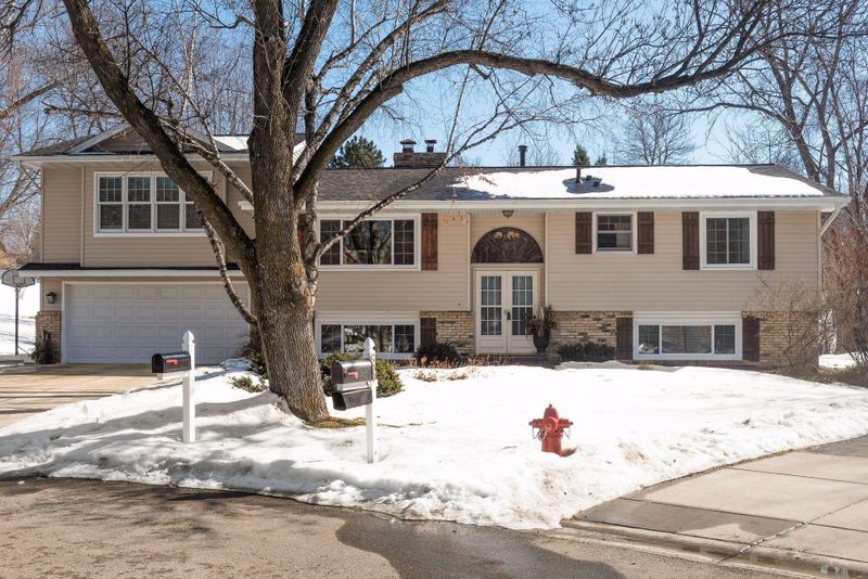 611 132nd Cir, Burnsville, MN 55337