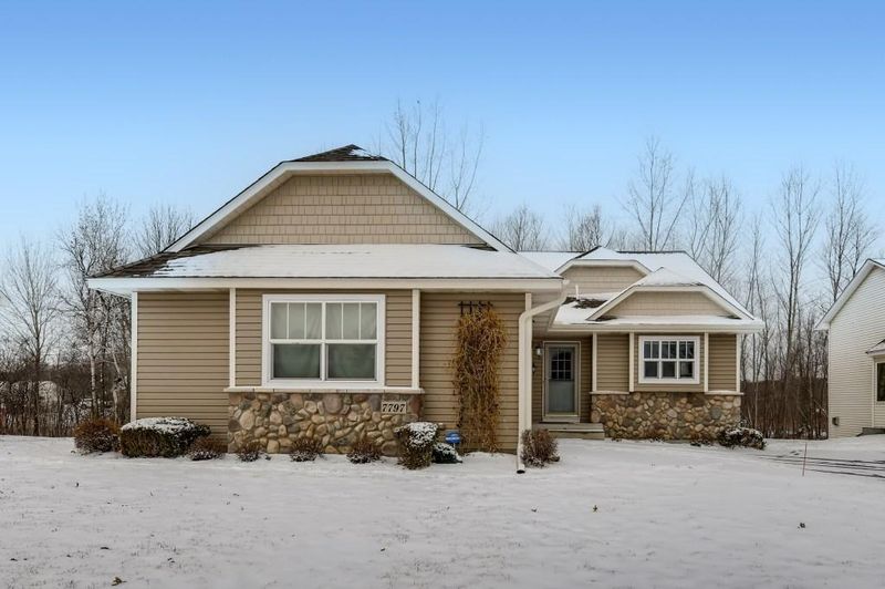 7797 Stallion Ln, Lino Lakes, MN 55014
